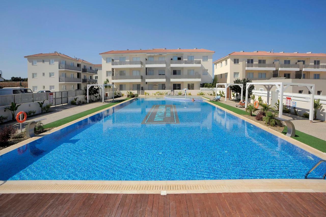 Mythical Sands New Luxury Apartment Paralimni Luaran gambar